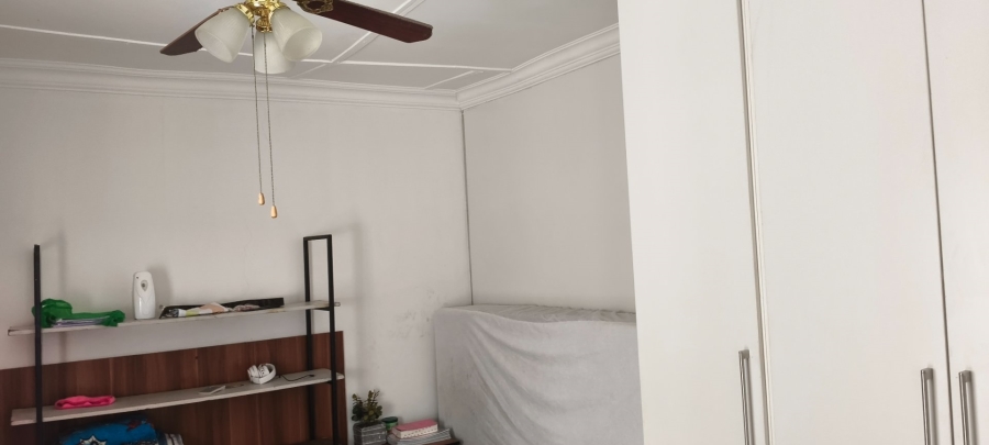 9 Bedroom Property for Sale in Generaal De Wet Free State